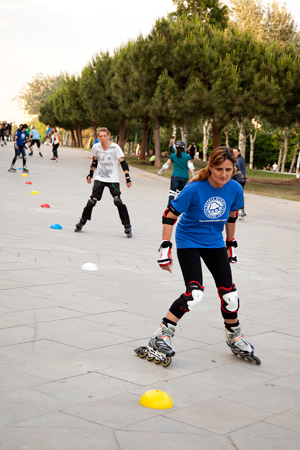 Classes de patinatge al carrer - baixada Estacio del Nord